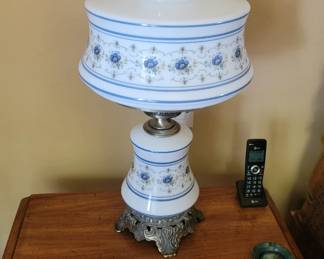 Large Abigail Adams Hurricane Lamp, Vintage Quoizel Lamp, Milk Glass Brown Blue Floral Hurricane Lamp, 14" Milk Glass Shade, GWTW Table Lamp