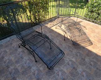 Black Metal Meshed Patio Furniture 