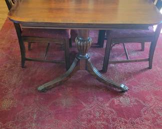 Dining Room table with 2 leafs and 8 chairs by American Drew