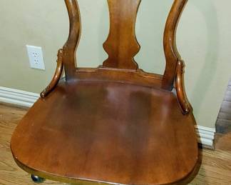 Queen Anne Style Desk Chair