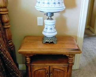 4 poster queen bed suite with matching dresser, chest of drawers, two night stands