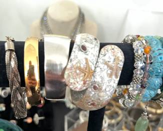 gold and silver bangles 