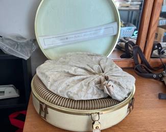 Vintage GE Deluxe Hair Dryer 