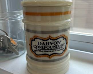 Darvon Compound - 65 Custard Glass Apothecary Jar 
