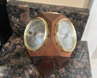 Rotating Desk Clock Barometer Thermometer 