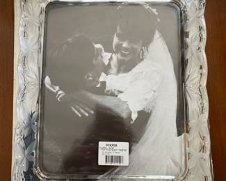 Mikasa Crystal Frame 8x10"