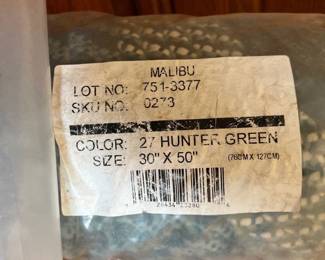 hunter green 30"x50" oval rug 