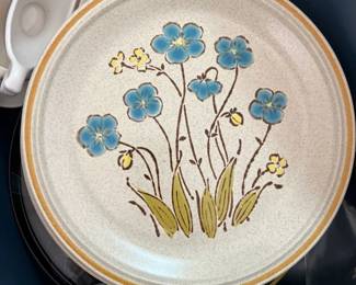 Hearthside Highland Flowers Plate 