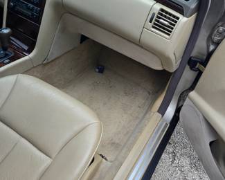 1996 Mercedes Benz E320