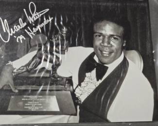 Autograph picture Charles White 79 Heisman trophy winner
