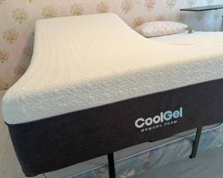 416 CoolGel Memory Foam Twin Mattress Detailmin