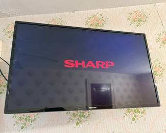 416 Sharp 32Inch LED HDTVmin