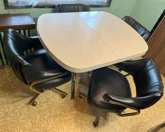 416 MCM Dinette Setmin