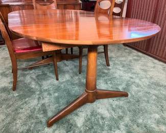 416 Vintage Walnut Drop Leaf Dining Table Basemin