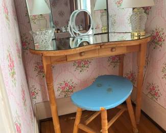 416 Mirrored Vanitymin