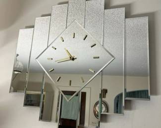 416 MCM Bassett Mirror Oversized Clockmin