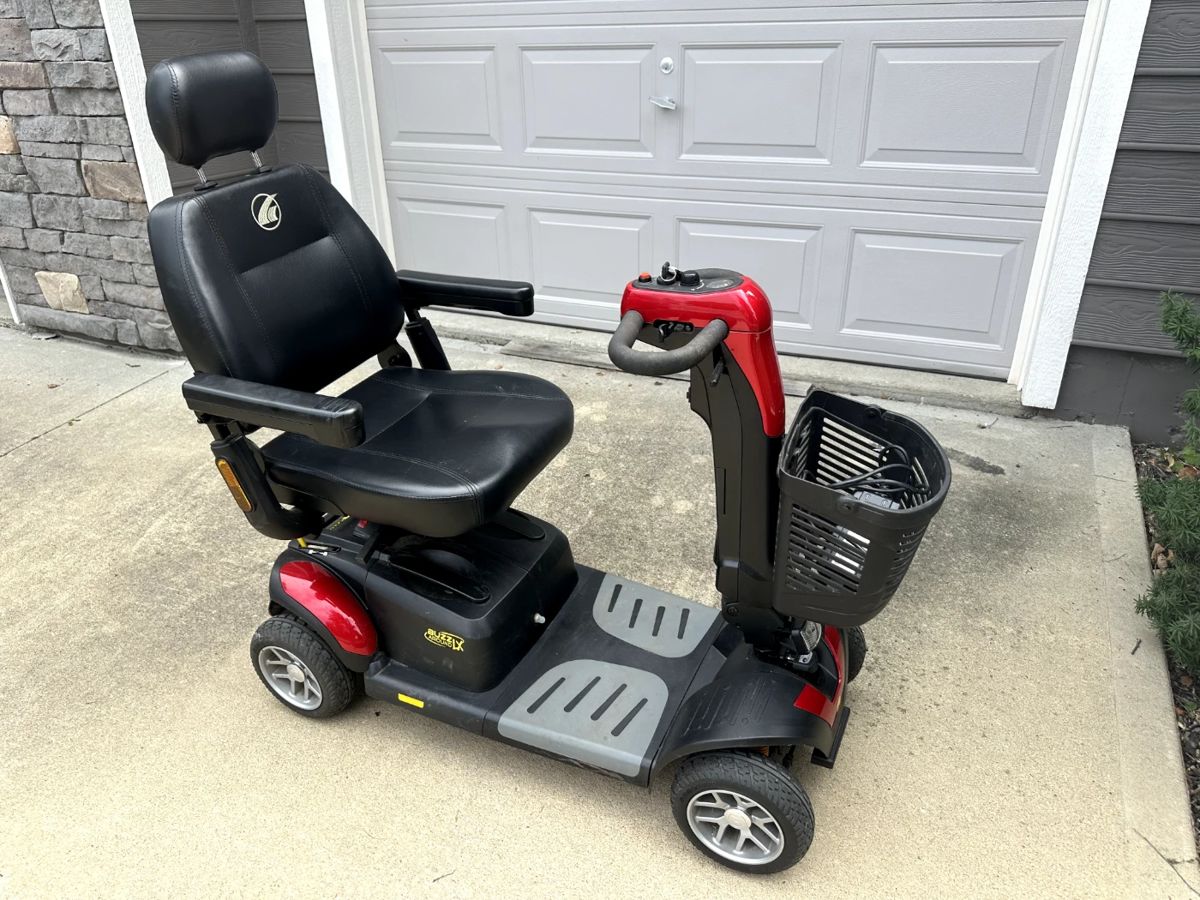 Fall Estate Sale Vintage items and more! starts on 10/3/2024