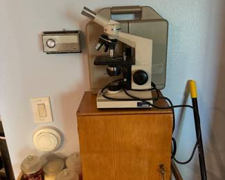 Microscope