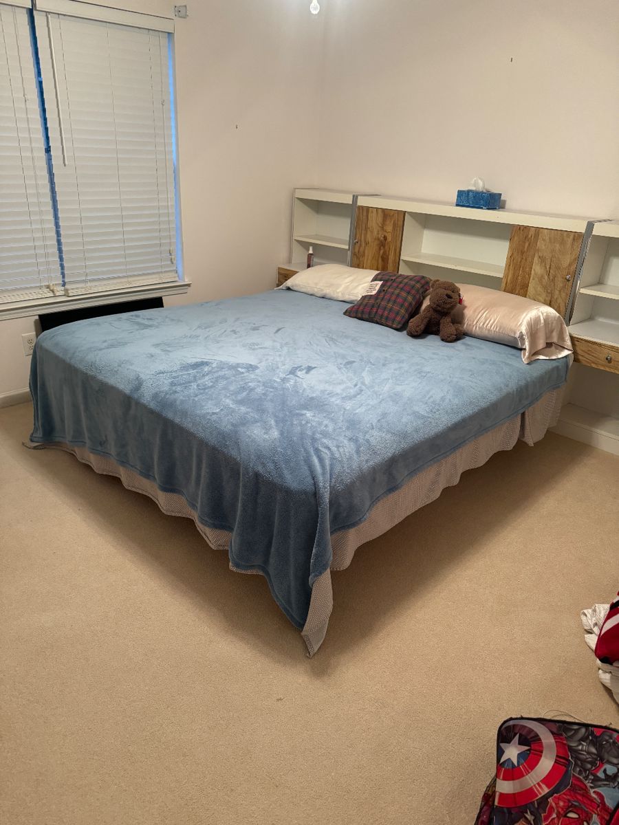 MCM bedroom suite.  Very nice