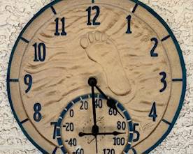 Outdoor clock 