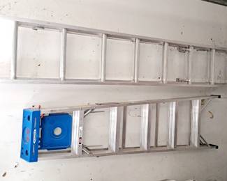 Much, much hand tools, outdoor tools and ladders. 