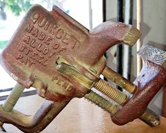 Vintage "Quikcet" vice