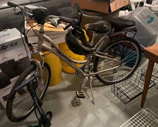 Raleigh Venture 4.0 Bicycle