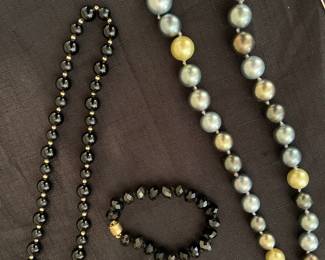 Pearl & Beaded Necklaces/Bracelet