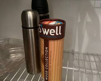 Swell Insulated stainless steel water bottle