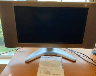 Sharp Aquos liquid crystal TV Mode LC-22SV2U