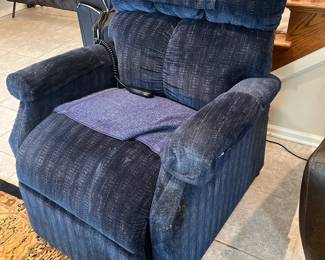 Butler Mobility products - Extra Wide Lift Chair