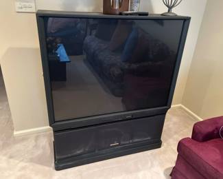 Hitachi projection TV