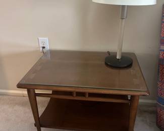 Lane Acclaim Mid Century Dovetail Side End Table