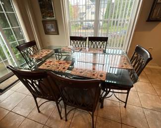 dining table/chairs set