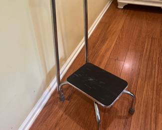 non slip step stool with Handle
