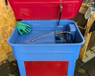 Central parts washer