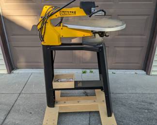 Dewalt Scroll saw with stand