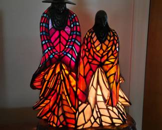 Rabbto lighted stained glass