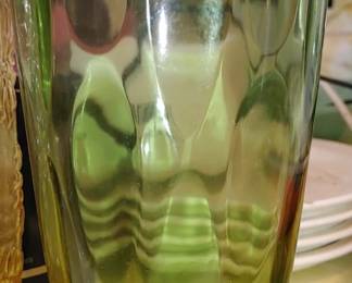 VINTAGE (1) Extra Large Anchor Hocking Green Color Pressed Glass Tumbler
