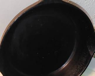 Early Wagner Ware #5 Sidney 1055 Iron Skillet