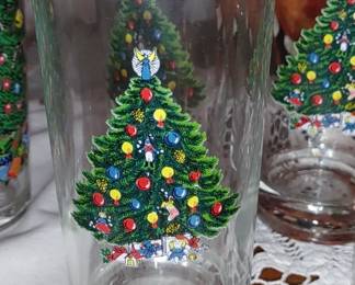 Vintage**Christmas By Carlton**Christmas Tree Glasses*