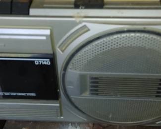 Magnavox boombox