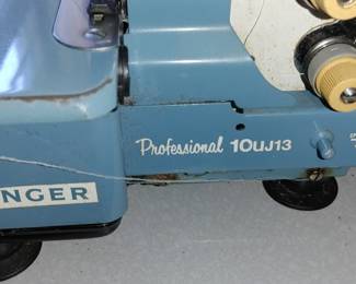 Singer Professional 10UJ13 Sewing Serger Machine Four Thread  