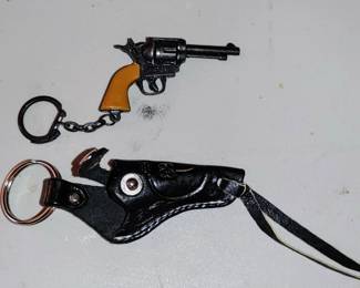 Working cat pistol and leather holder miniature