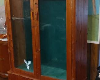 Gorgeous handmade Cedar gun cabinet made by Walter Hammond
225.00
Solid Cedar