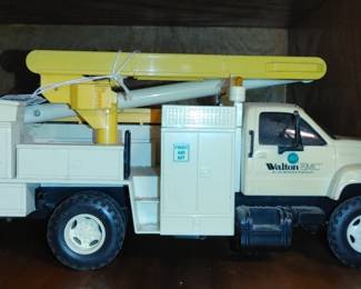 Rare EMC bucket truck