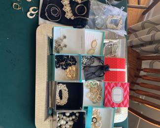 Estate Sales By Olga in Roselle Park, NJ 2024