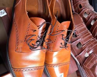Fabulous men’s size 10
Shoes Edmund Allen