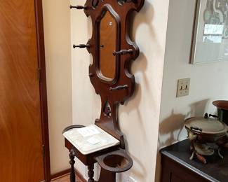 Victorian halltree