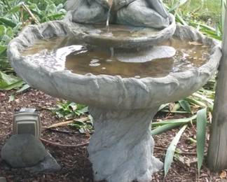 Elegant concrete Angel Fountain. 3 pieces consisting of base, level 1 and top statue with 2 angels. In perfect working condition. Includes existing pump.